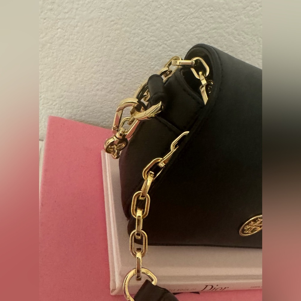 Tory Burch Robinson Black and Gold Chain Mini Saffiano Leather CrossBody Bag - Picture 4 of 14